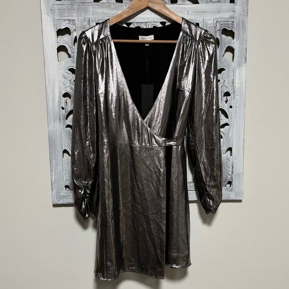 Gianni Bini Noa Lame Silver Metallic V-Neck Long Sleeve Wrap Party Dress NWT - Picture 3 of 11
